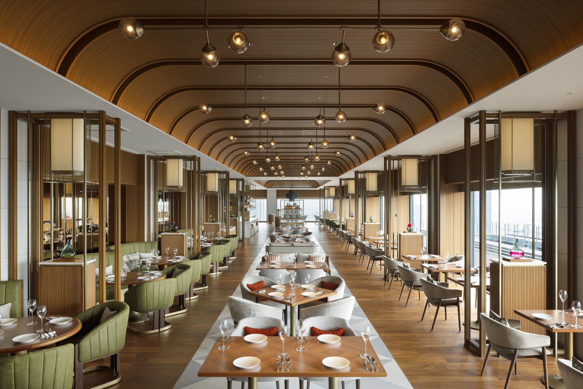 THE OSAKA STATION HOTEL, Autograph Collection